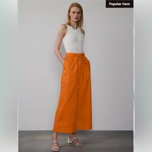 New York & Company Poplin Cropped Wide Leg Pant in Sunglow